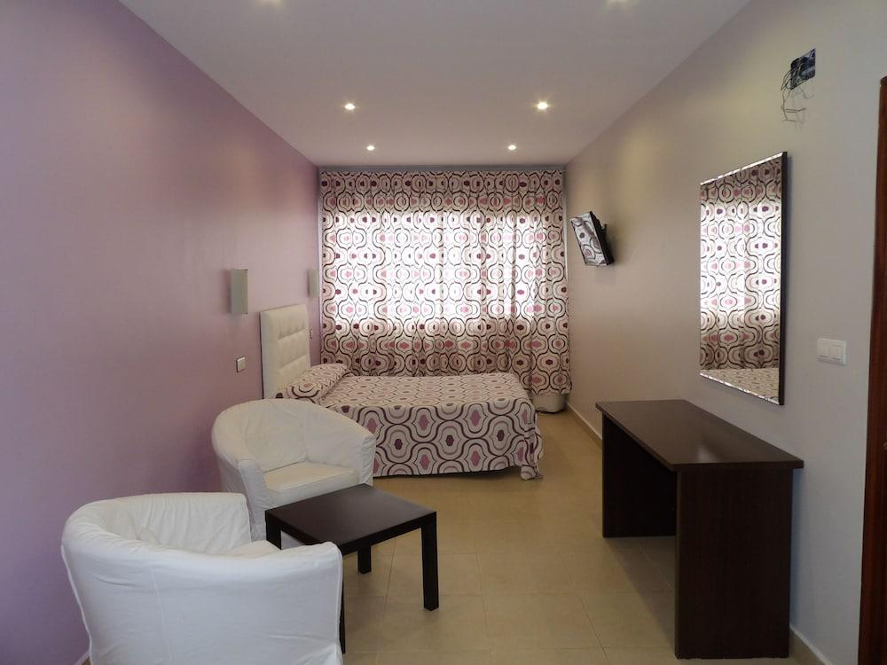 Hotel Artxanda Bilbao, Parking Gratuito En El Exterior Junto Al Hotel (Adults Only) ภายนอก รูปภาพ