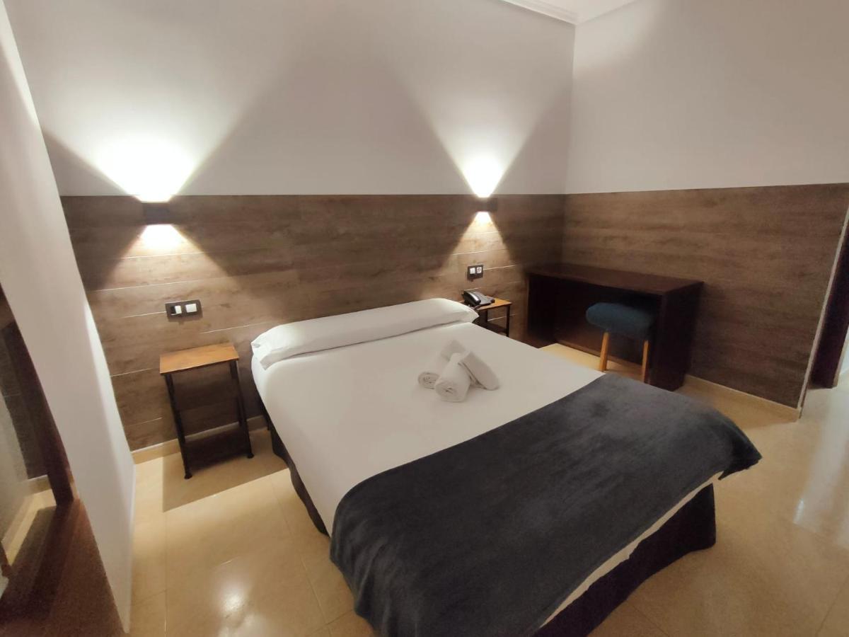 Hotel Artxanda Bilbao, Parking Gratuito En El Exterior Junto Al Hotel (Adults Only) ภายนอก รูปภาพ