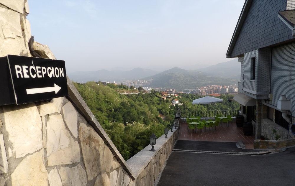 Hotel Artxanda Bilbao, Parking Gratuito En El Exterior Junto Al Hotel (Adults Only) ภายนอก รูปภาพ